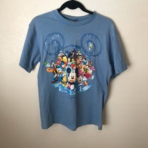 Vintage Disney World T-shirt (Medium)